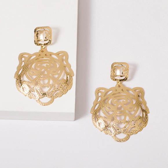 💕Last pair 🔥 Gold Tiger Earrings - Picture 3 of 7